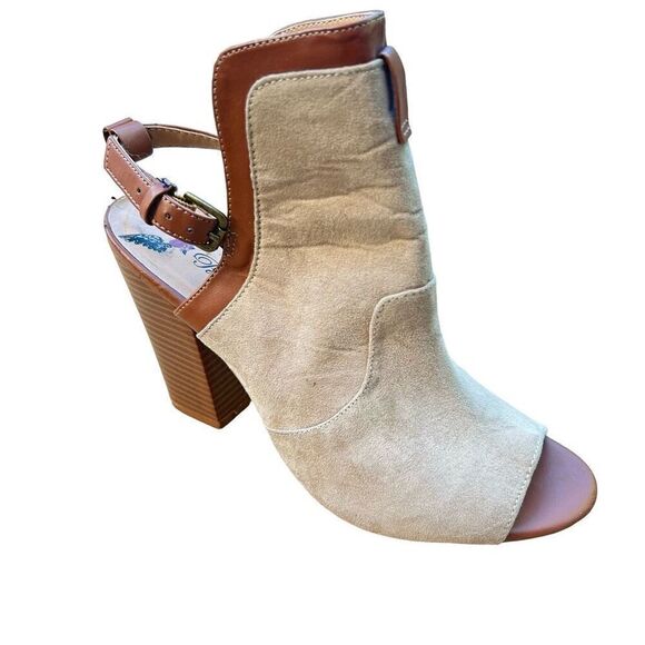 Penny loves Kenny Heel - Picture 1 of 9